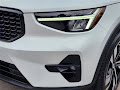 2023 Volvo XC40 B5 Plus Dark Theme