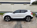 2023 Volvo XC40 B5 Plus Dark Theme